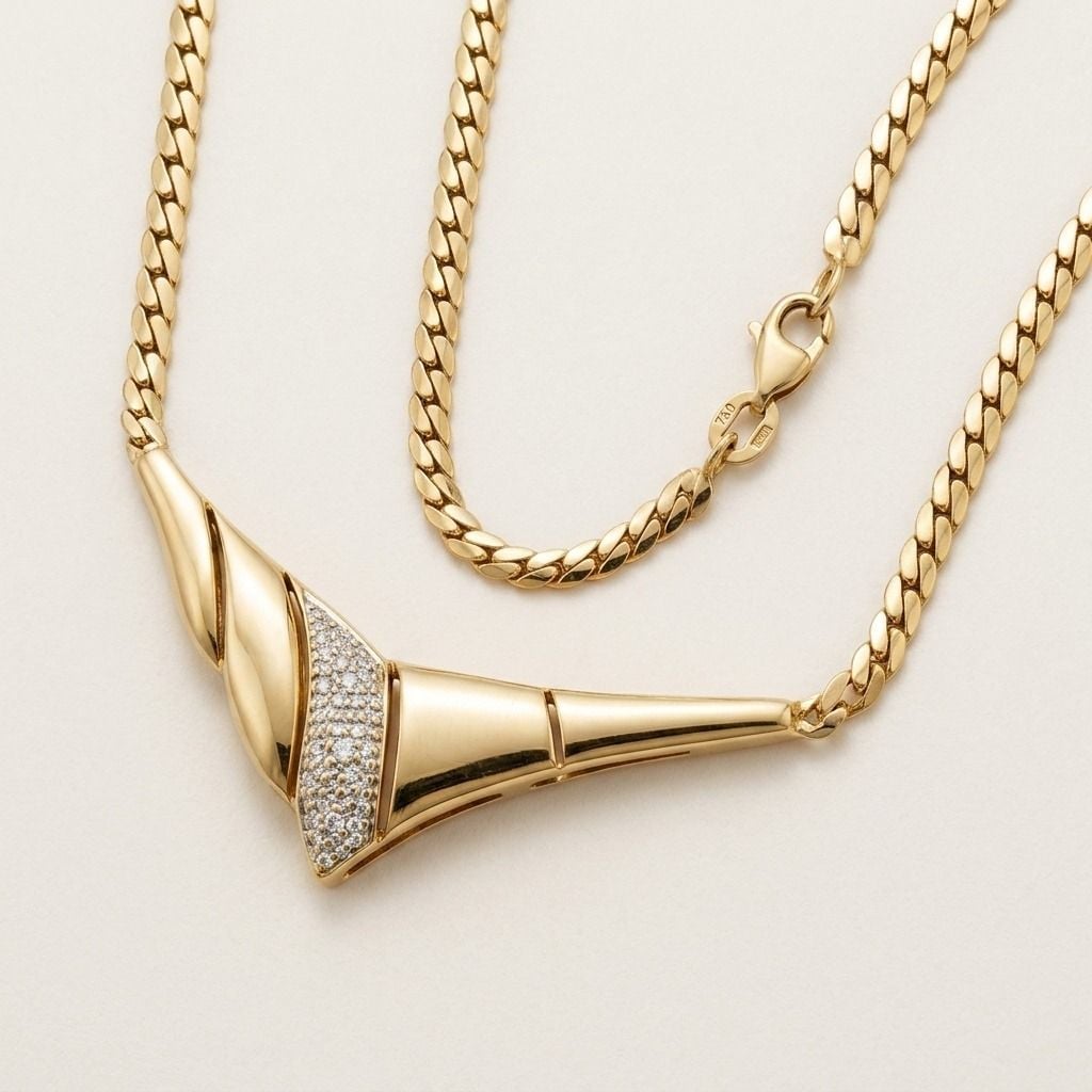 Wunderschönes Collier in 750 Gelbgold mit 3 Diamanten — Exzellenter Zustand (M-) Ketten & Anhänger