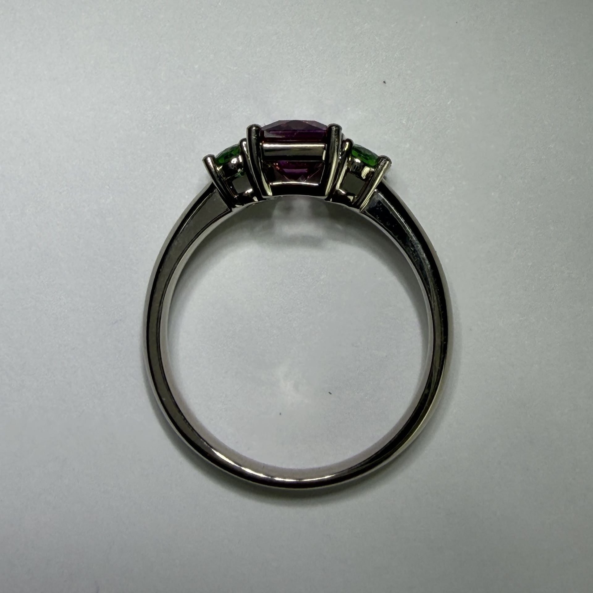 Damenring spinell tsavorit — Mint (M) Ringe