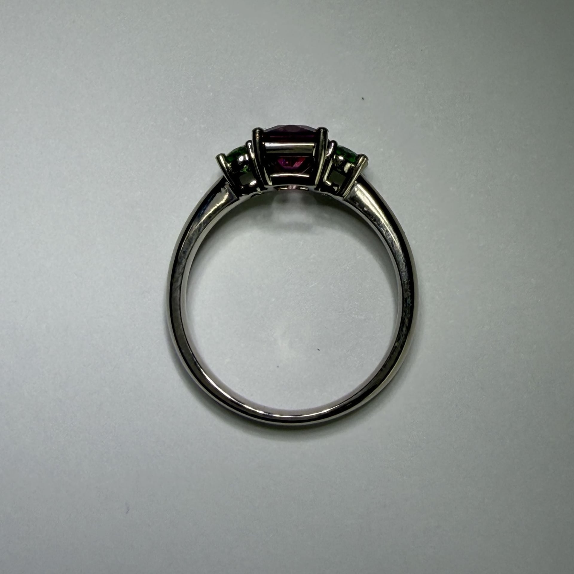 Damenring spinell tsavorit — Mint (M) Ringe