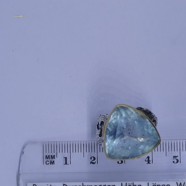 Edler Ring mit bezauberndem Aquamarin Edelstein Gold Silber — rings
