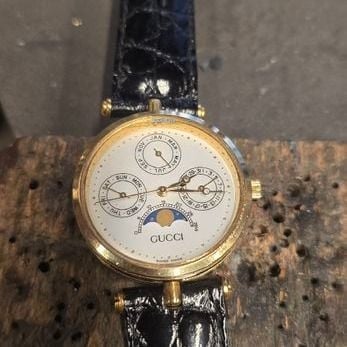 Gucci Moonphase / Vollkalender Swiss Made – Original — watches