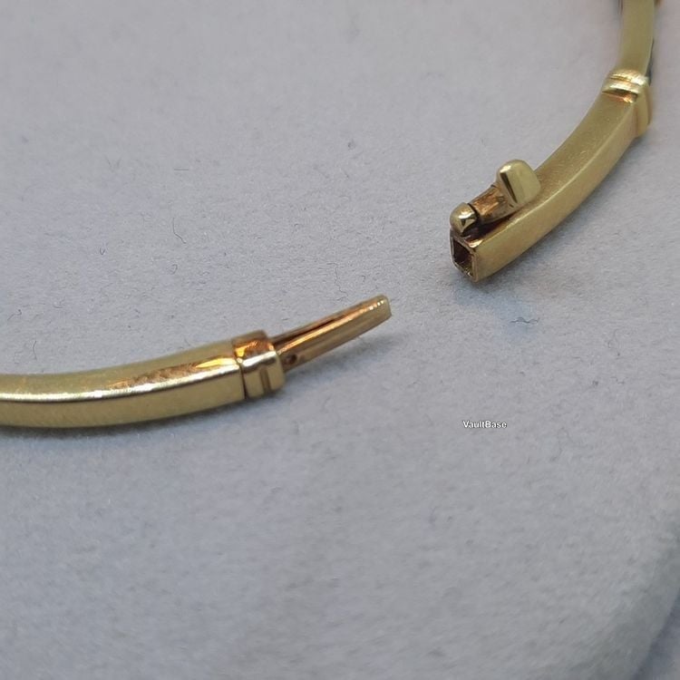 Goldarmband mit erstklassigen Edelsteinen — bracelets